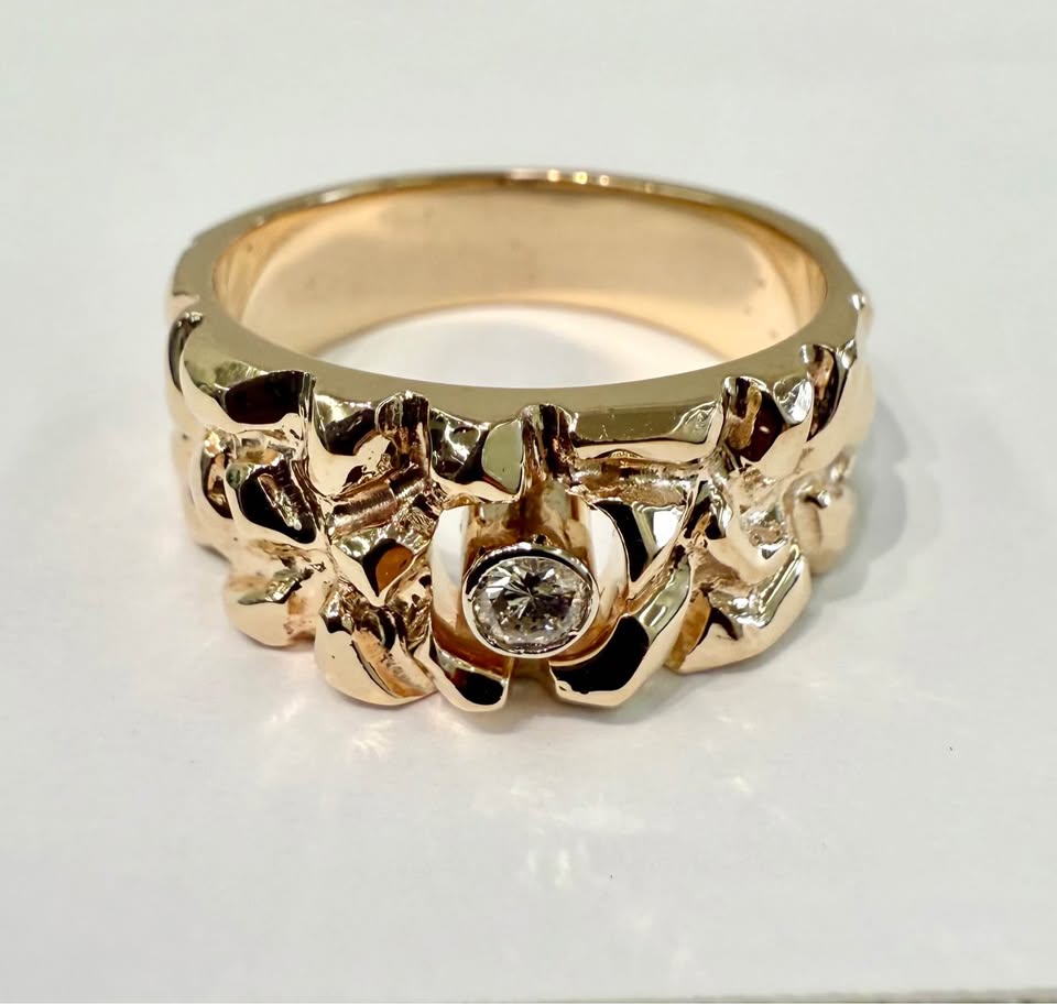 10karat Solid Gold Nugget Ring Natural Diamond 0.20CT 10mm