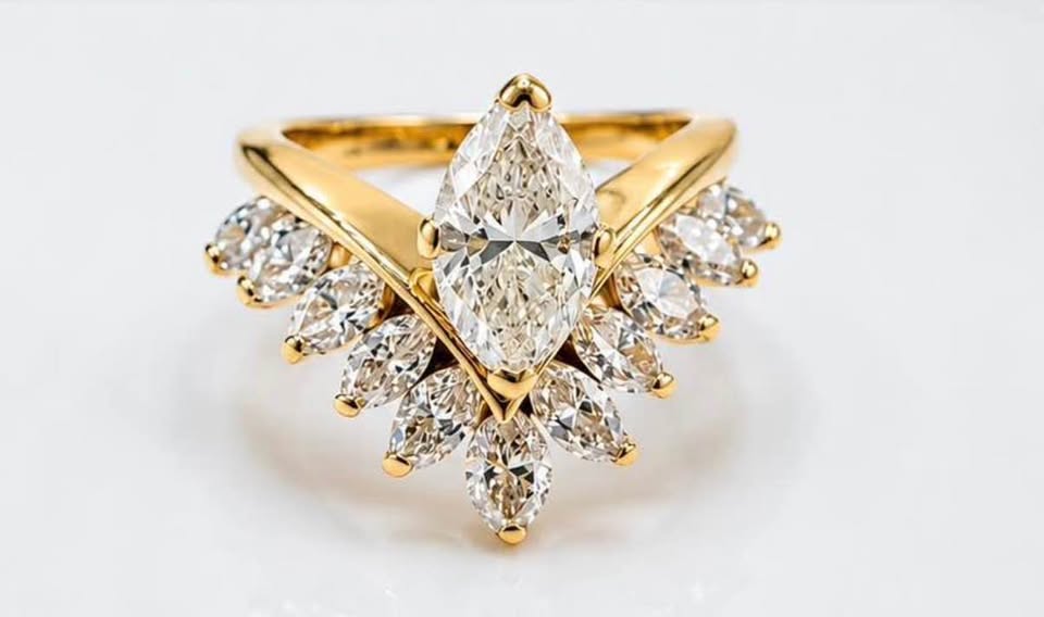 14karat Natural Diamonds Marquis Shape 1.05 Carat Centre F Color + 1.20 CTW Marquis Diamonds