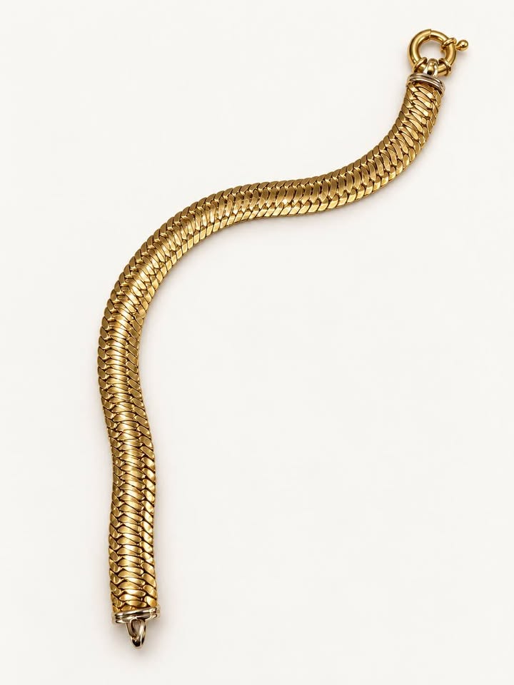 18Karat Yellow gold 10mm wide Bracelet with floaty sturdy clasp stamped 750