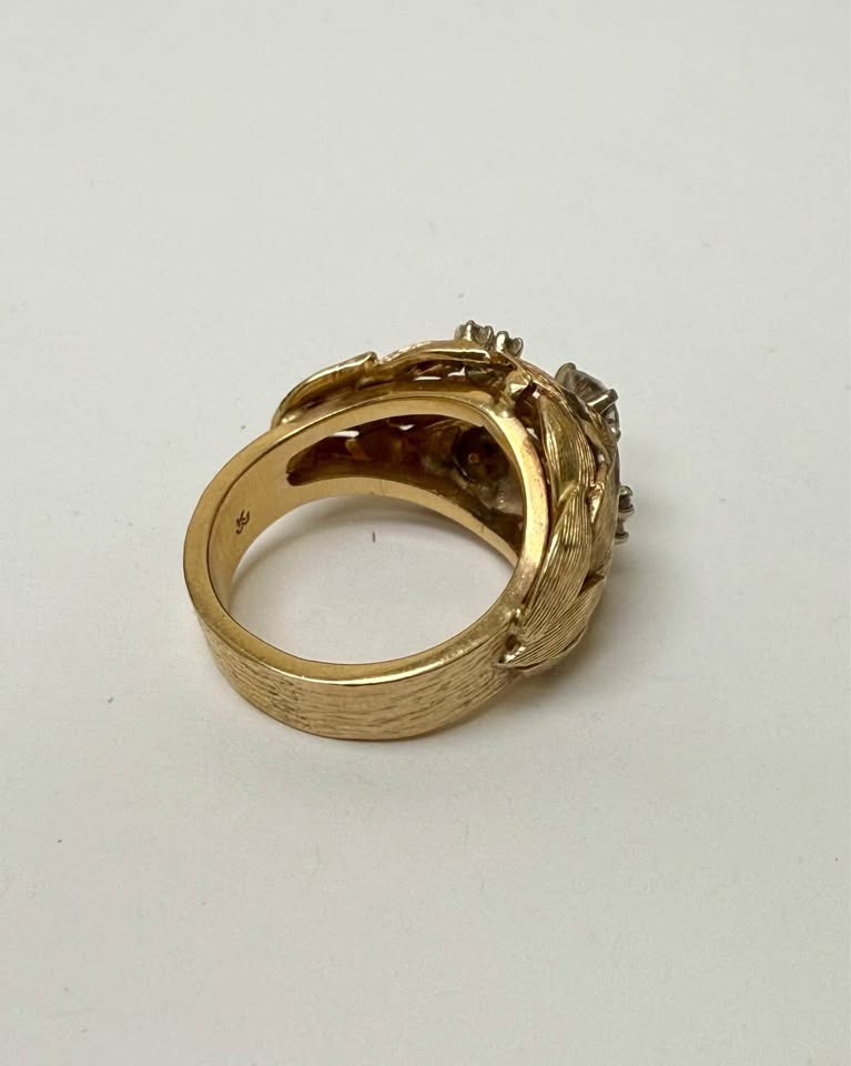 Vintage 18k Gold Heavy Handmade Ring with Natural Diamonds 0.50Carat