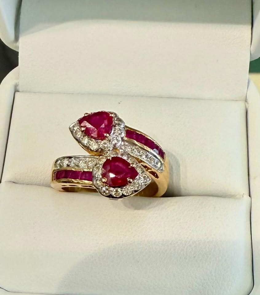 Beautiful 18karat Natural Rubies Dinner Ring , 1.50CTW AA Rubies & 0.50CTW Natural Diamonds