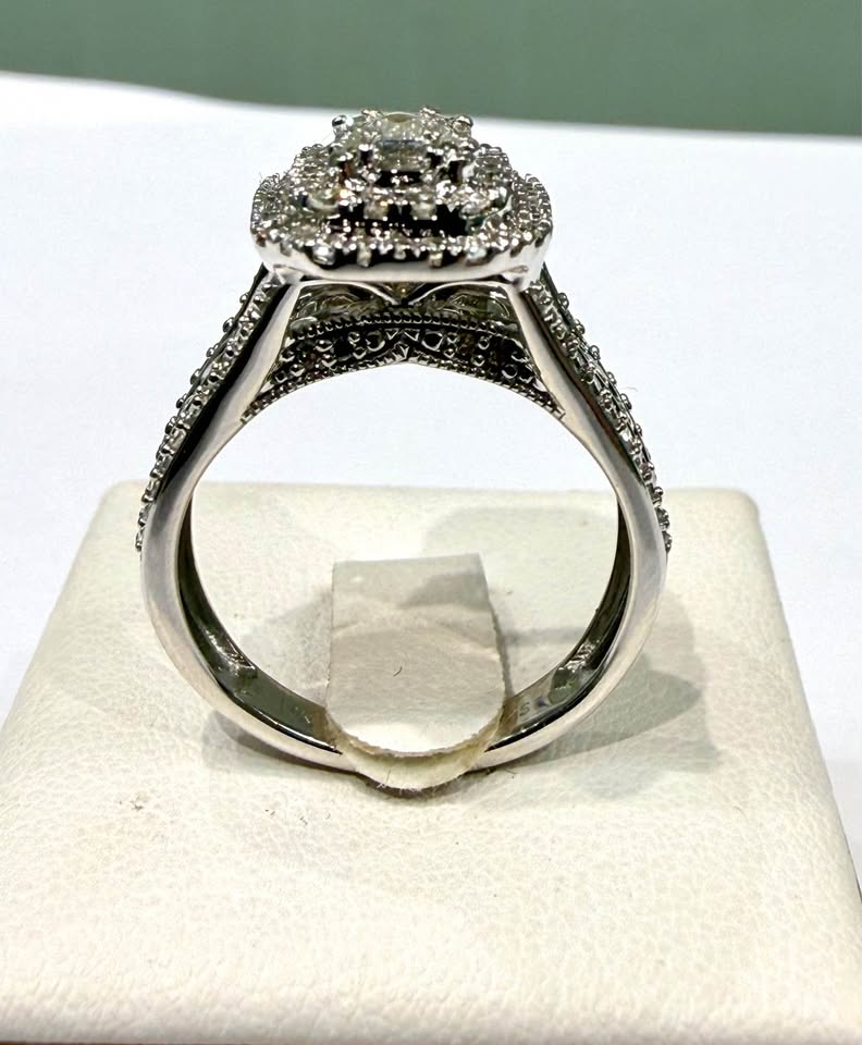 Beautiful 2.00Carats Wedding Set Natural Diamonds Wedding Set In 10karat Gold