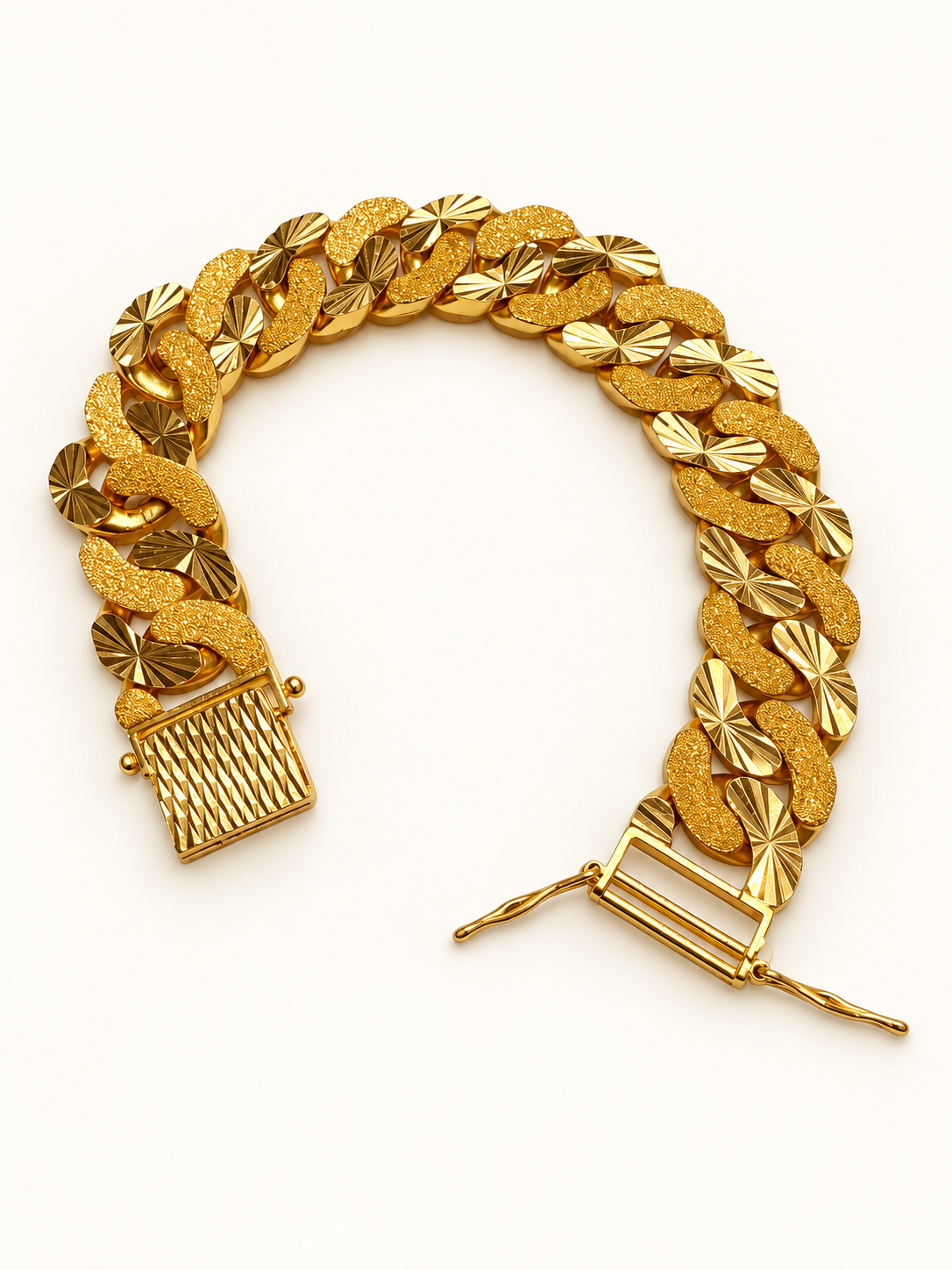 22 Karat 68grams 18mm Diamond Cut , Custom Made 8” Bracelet