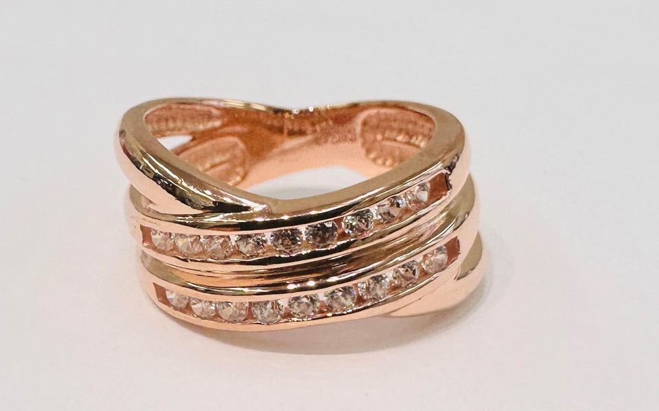 Beautiful Criss Cross 14 karat Rose Gold Dinner Ring