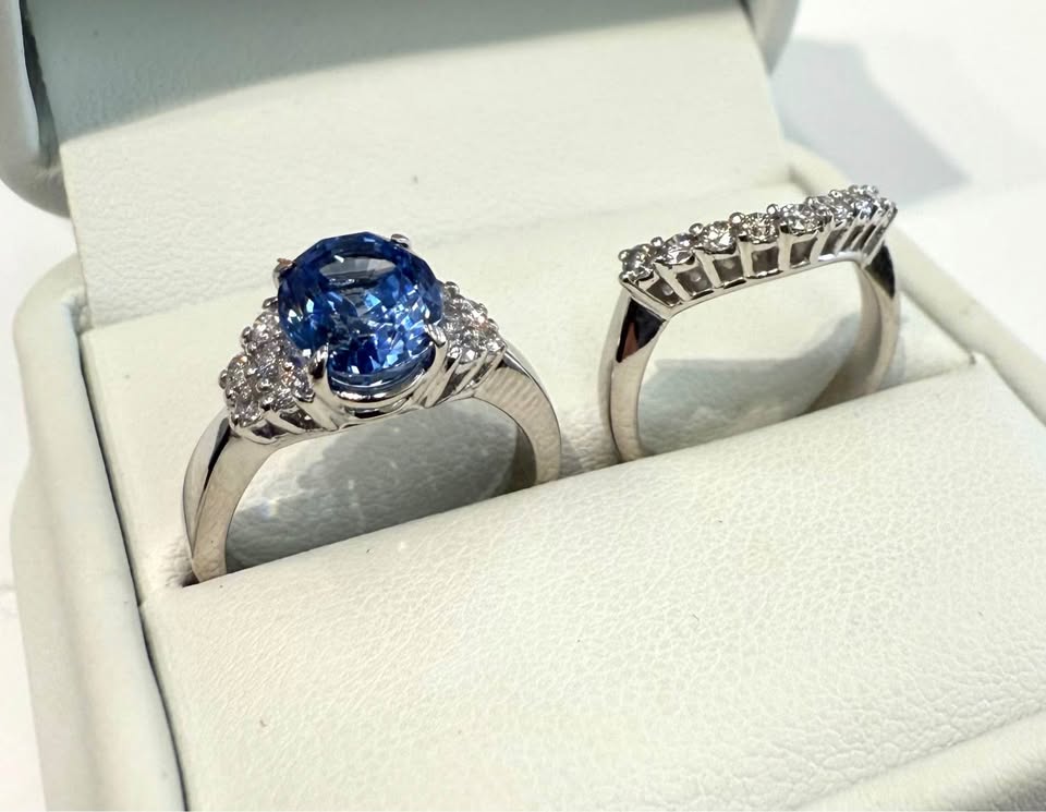 Birks Natural Sapphire and Diamonds 18K wedding set 1.50Carat top Quality Sapphire Save $5000.00