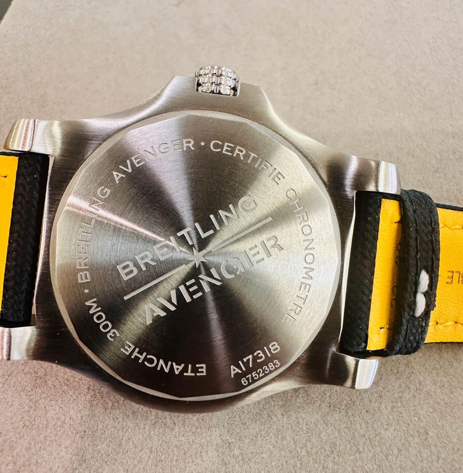 Breitling Avenger A17318, 300M Watch