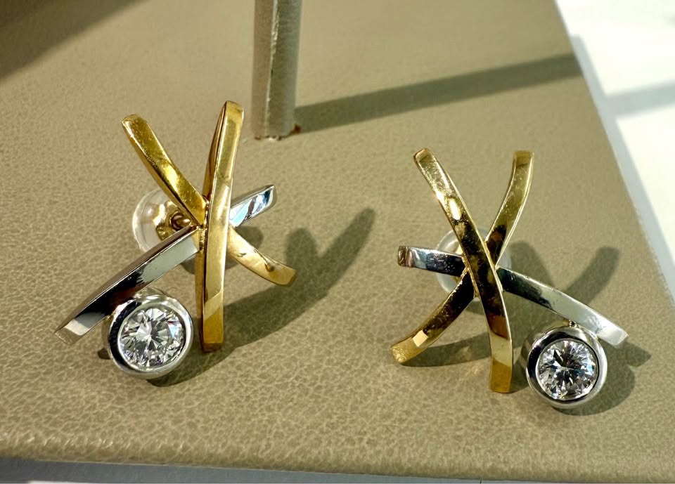 Brinkhaus Natural Diamonds , 18k Gold and Platinum Custom Design Earrings 0.69CTW F-VS1