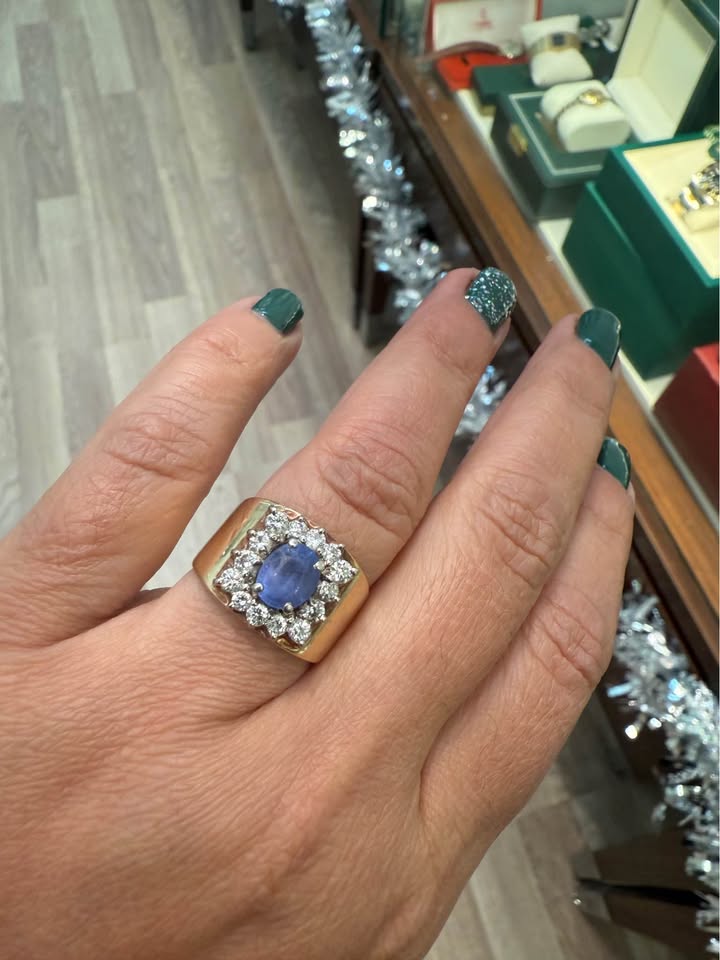 Estate Jewellery 14k Natural Diamonds & Tanzanite Dinner Ring