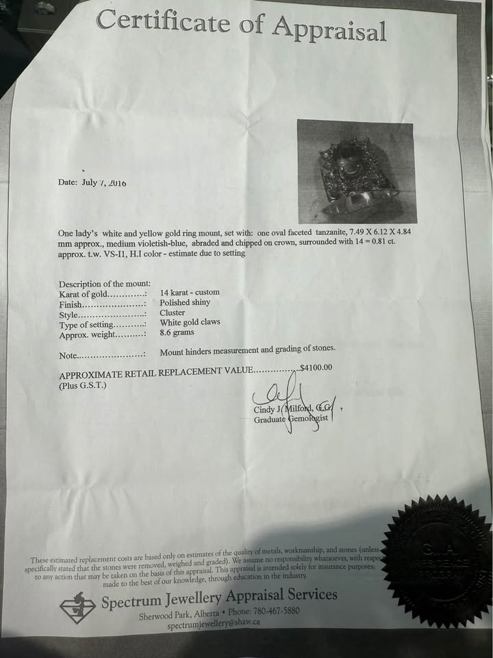 Estate Jewellery 14k Natural Diamonds & Tanzanite Dinner Ring