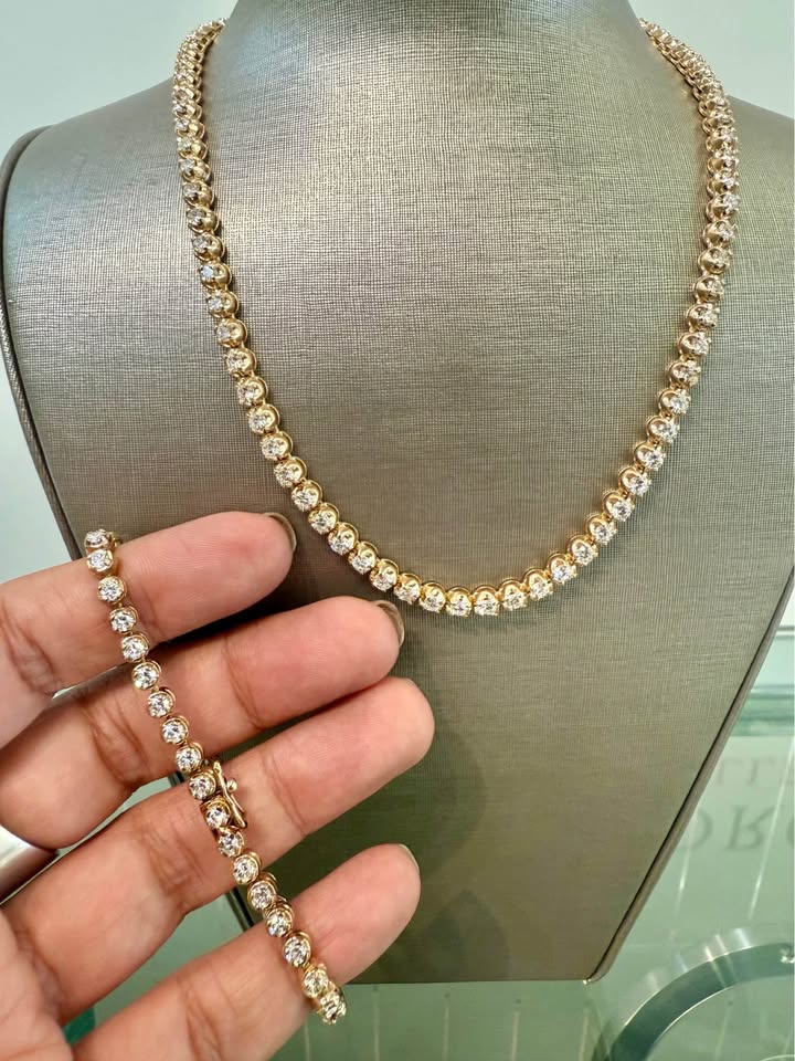 Save 50% Gorgeous Natural Diamonds Tennis Necklace\Bracelet Set In 14k