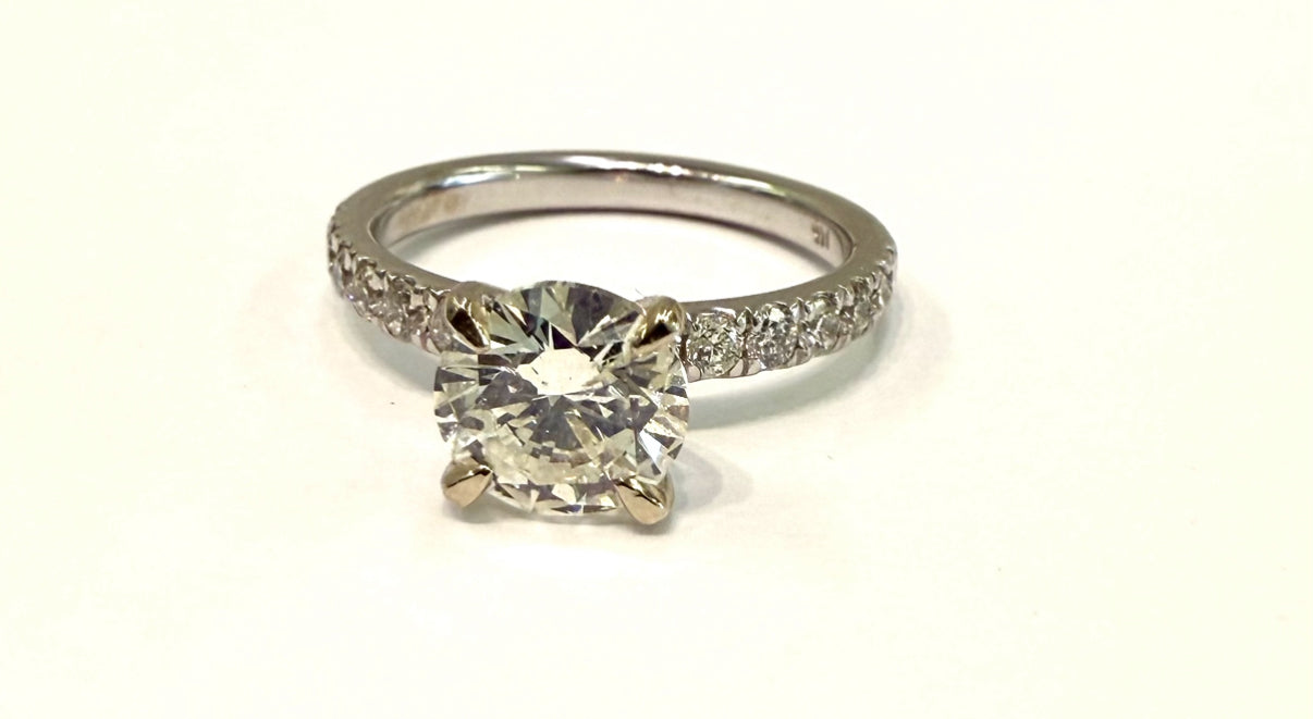 14k Natural Diamond 1.43 Round brilliant cut Solitaire Ring