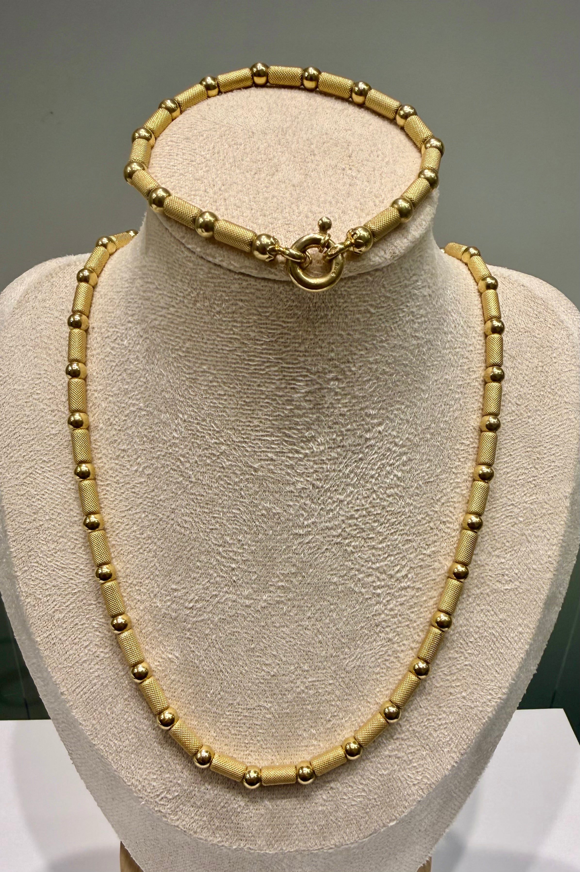 18karat Vintage Birks two piece set , made in Italy