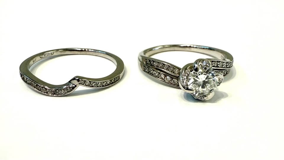 Natural Canadian Diamonds 18karat White Gold Wedding set E-F color 0.92CTW