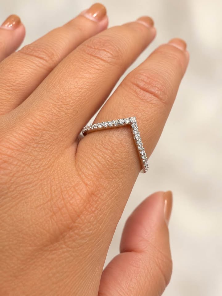 Natural Diamonds Chevron Ring 14karat Gold