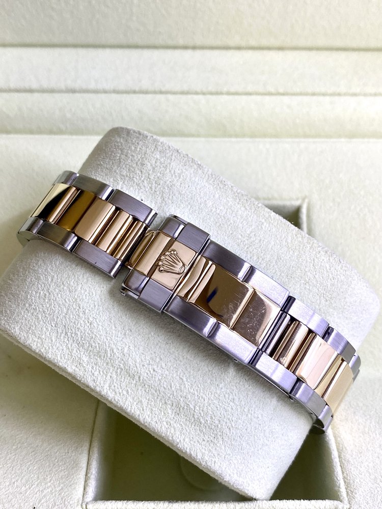 Pre-Owned Rolex Daytona 16523, 18K Gold, 40mm