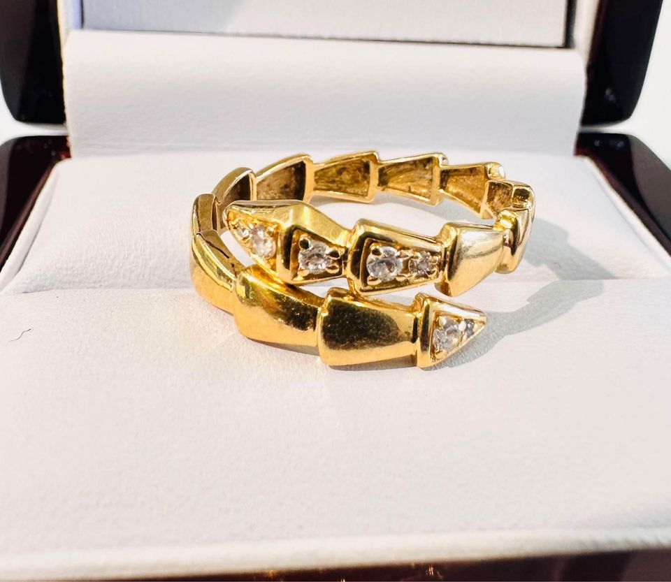 Serpenti Style 18karat Solid Gold Ring