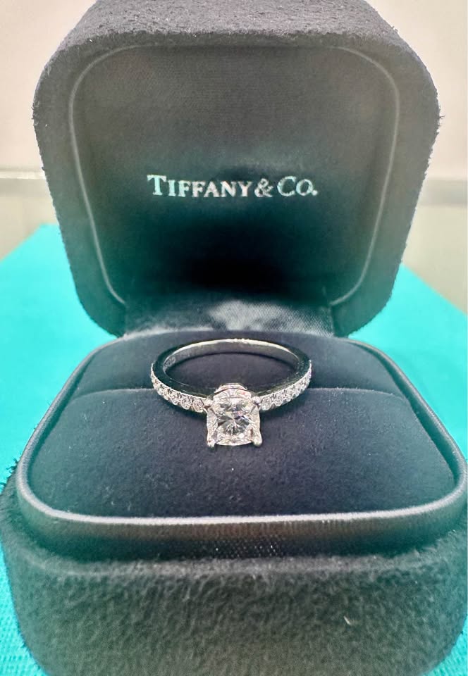 Tiffany & Co. Natural Diamond VVS1 0.71CTW , Platinum Engagement Ring