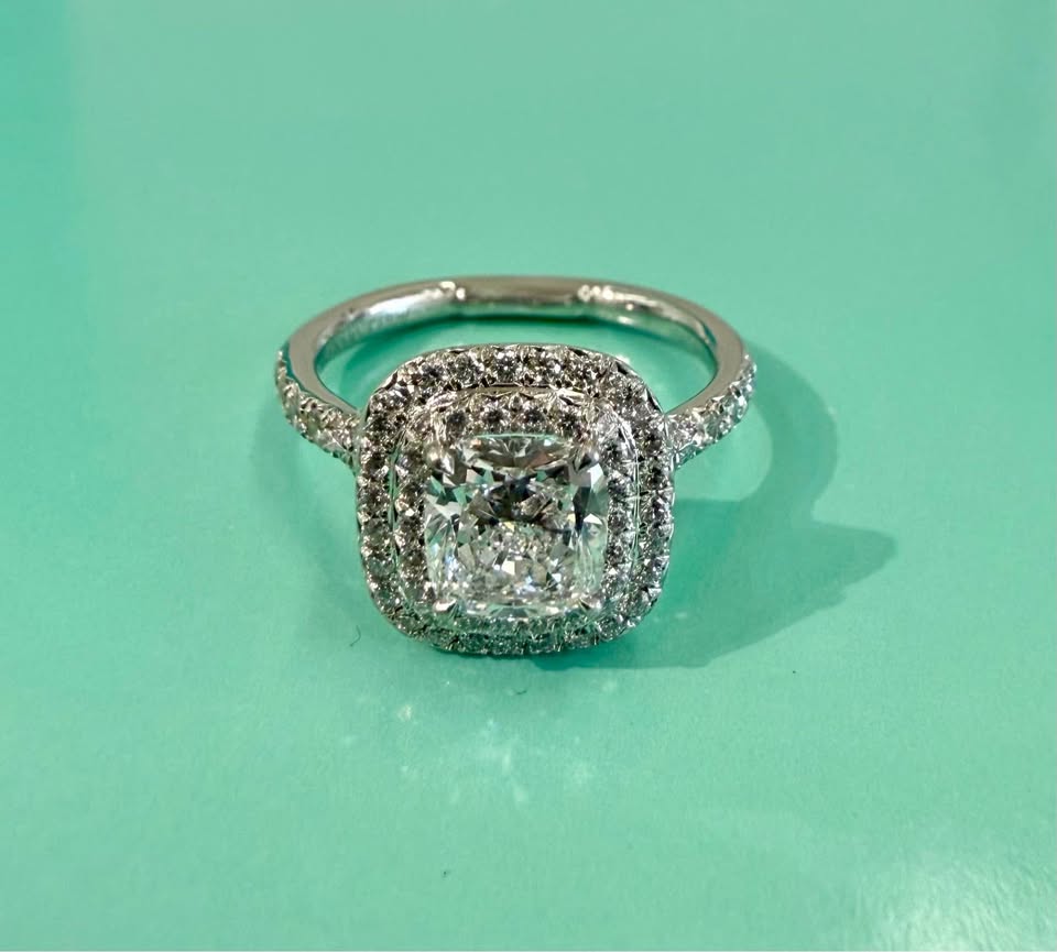 Tiffany&Co Platinum Platinum 1.09 Carat Natural Diamond Cushion Halo Engagement Ring
