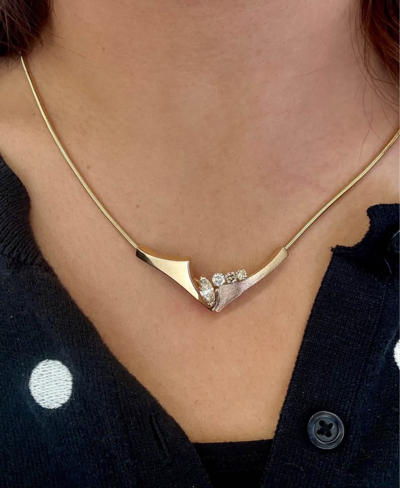 Unique Natural Diamonds Fancy Yellow & Brown 0.93CTW in 14k Gold