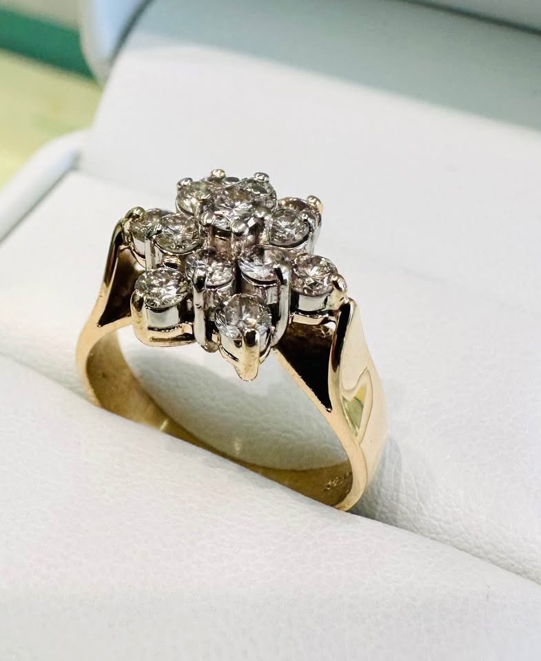 Vintage 14k yellow gold statement ring set with 1.20CTW of Natural diamonds in a cluster setting
