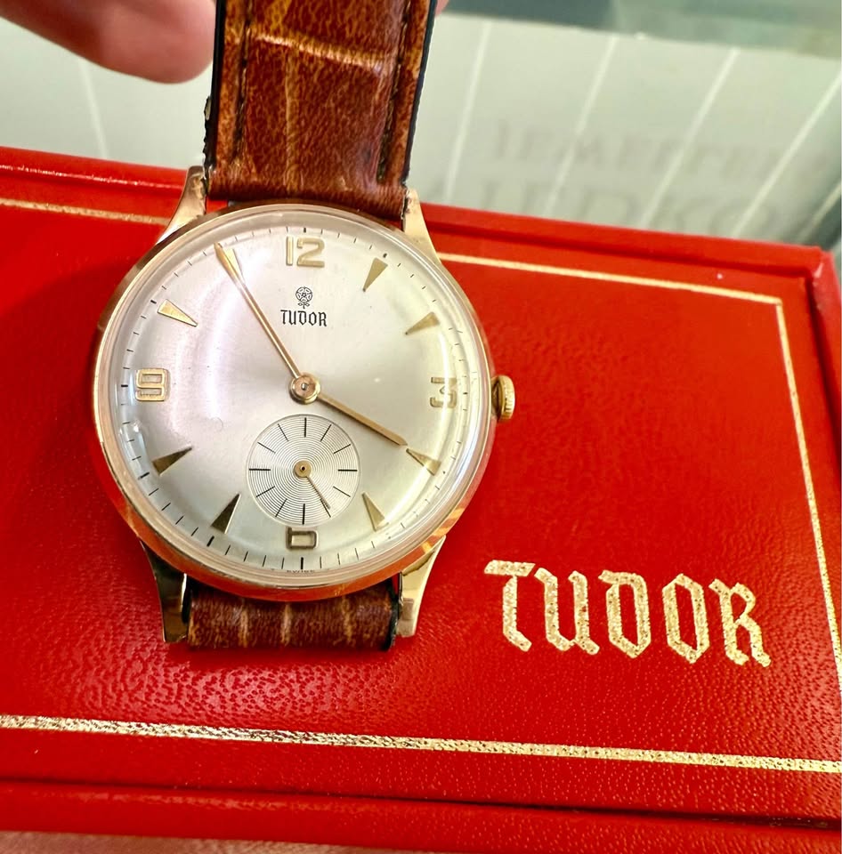 Vintage Tudor Gentleman's 9ct Wrist Watch, 32mm , Manual Winding