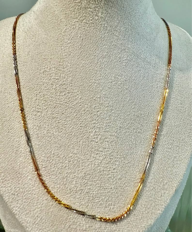 22k trigold 22" chain -Dubai