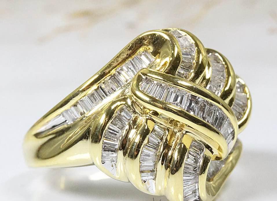 1.00CTW natural Diamonds Large Baguettes Cluster Ring in 10k Gold