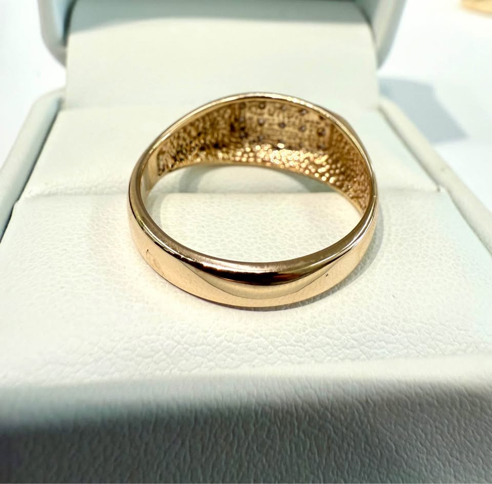 10k Gold & Natural Diamonds 0.30CTW Signet Ring