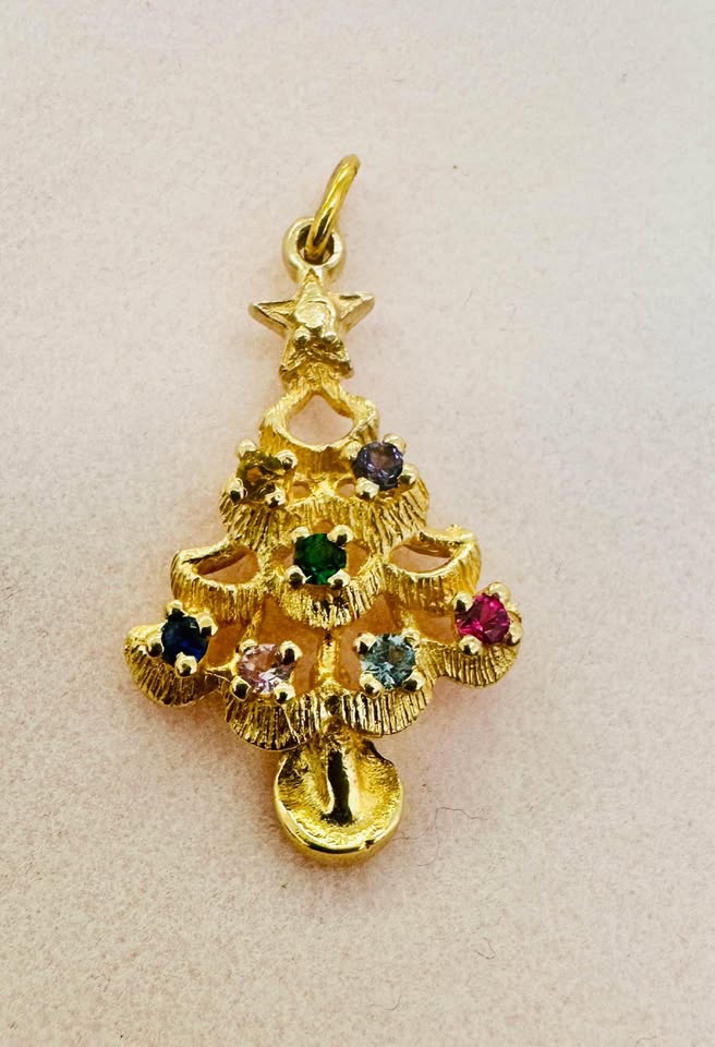 10karat Vintage Christmas Tree Gemstone Pendant