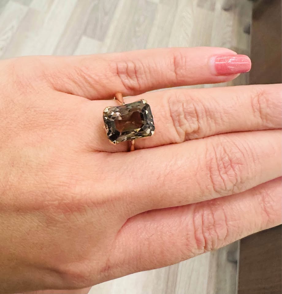14Karat Natural 15 carats Smokey Quartz Statement Ring