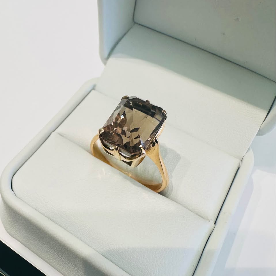 14Karat Natural 15 carats Smokey Quartz Statement Ring