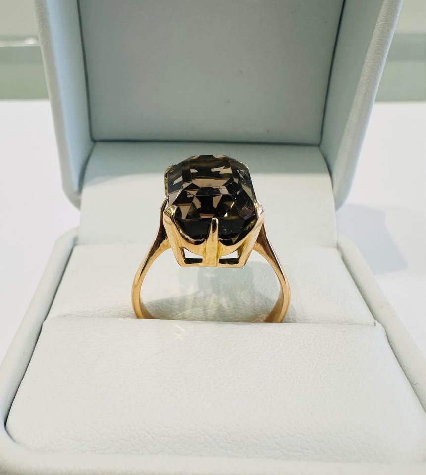 14Karat Natural 15 carats Smokey Quartz Statement Ring
