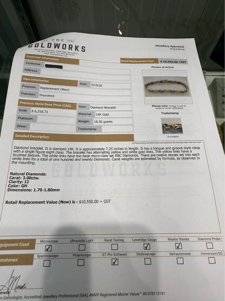 14 Karat Natural Diamonds 3CTW Beautiful Bracelet With Satin Finish. 18.50grams