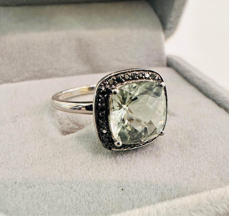 14Karat White Gold , 4.00Carat Green Amethyst & Black Diamonds Ring