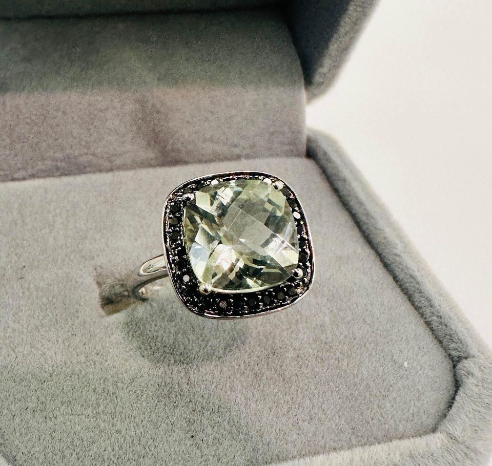 14Karat White Gold , 4.00Carat Green Amethyst & Black Diamonds Ring