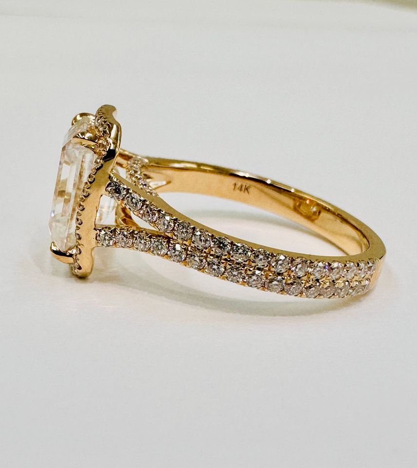 Custom Made Unique 14Karat Yellow Gold Engagement Ring 2.70CTW