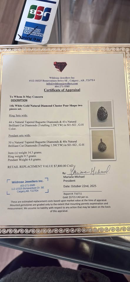 14k Two Piece Set Natural Diamonds Cluster 3.70CTW