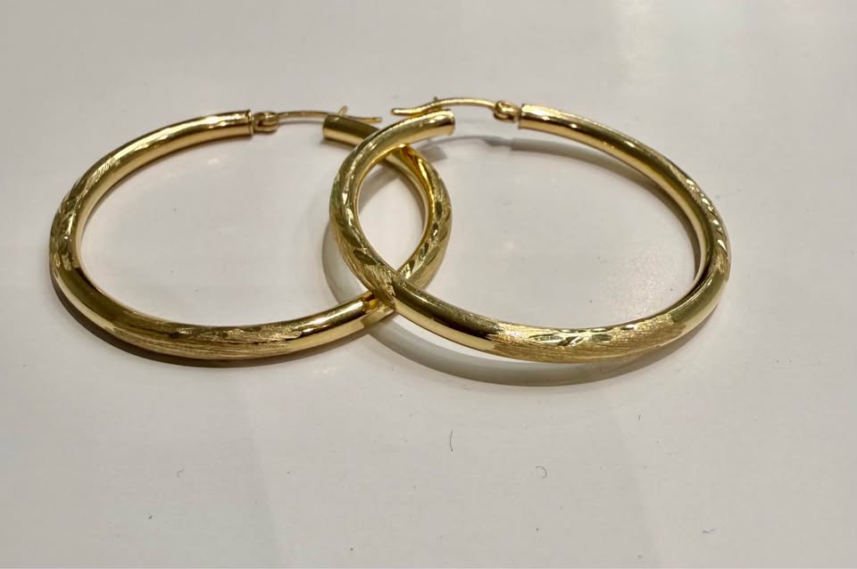 14karat Yellow Gold Diamond Cut Hoop Earrings