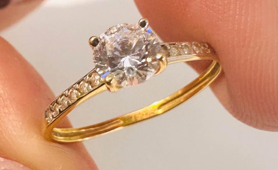 18Karat Gold Engagement Ring now only $249