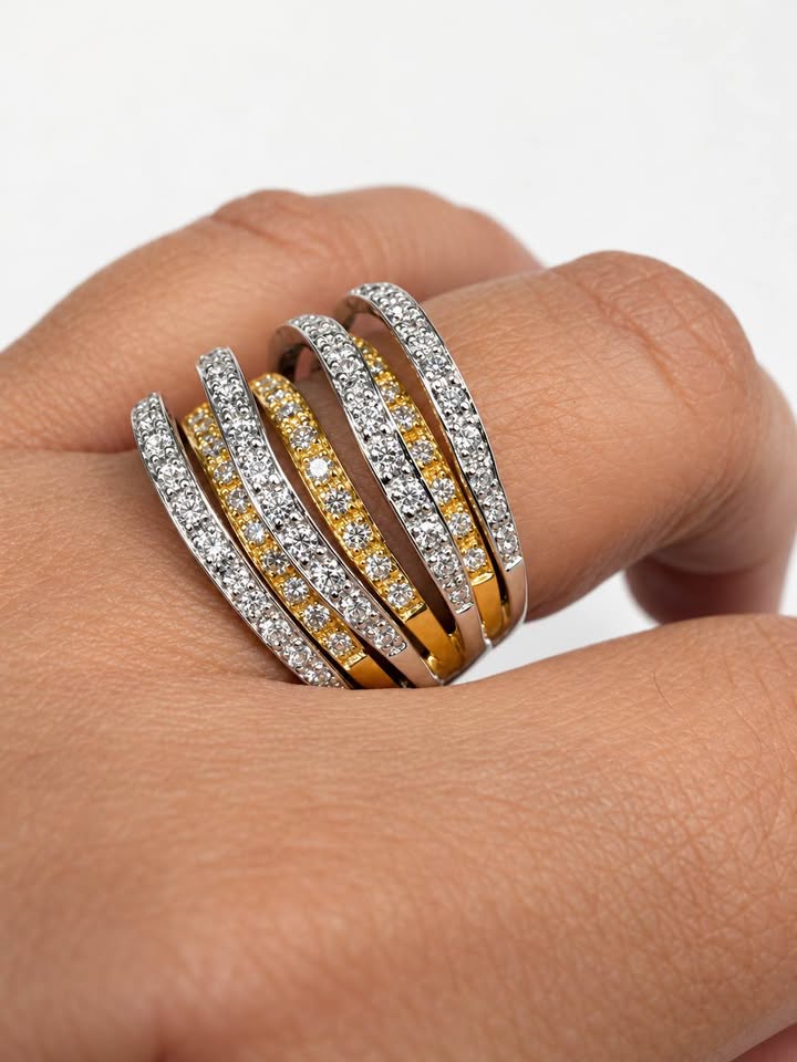 18 Karat Layered Natural Diamond Ring 1.00CTW