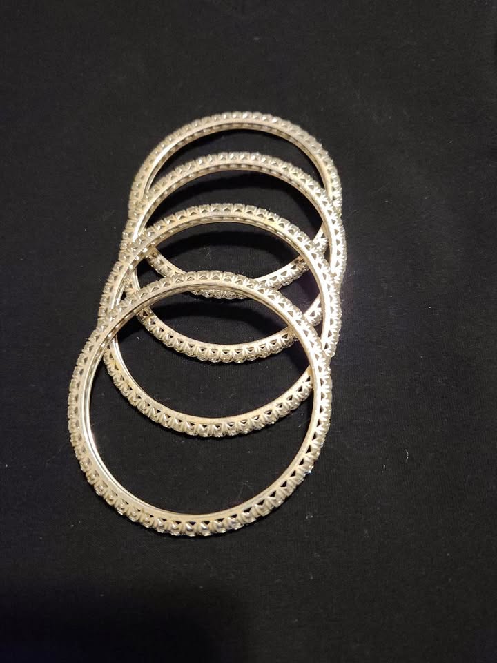 18Karat White Gold Bangles 4pcs 109grams , 45Carats Natural Diamonds