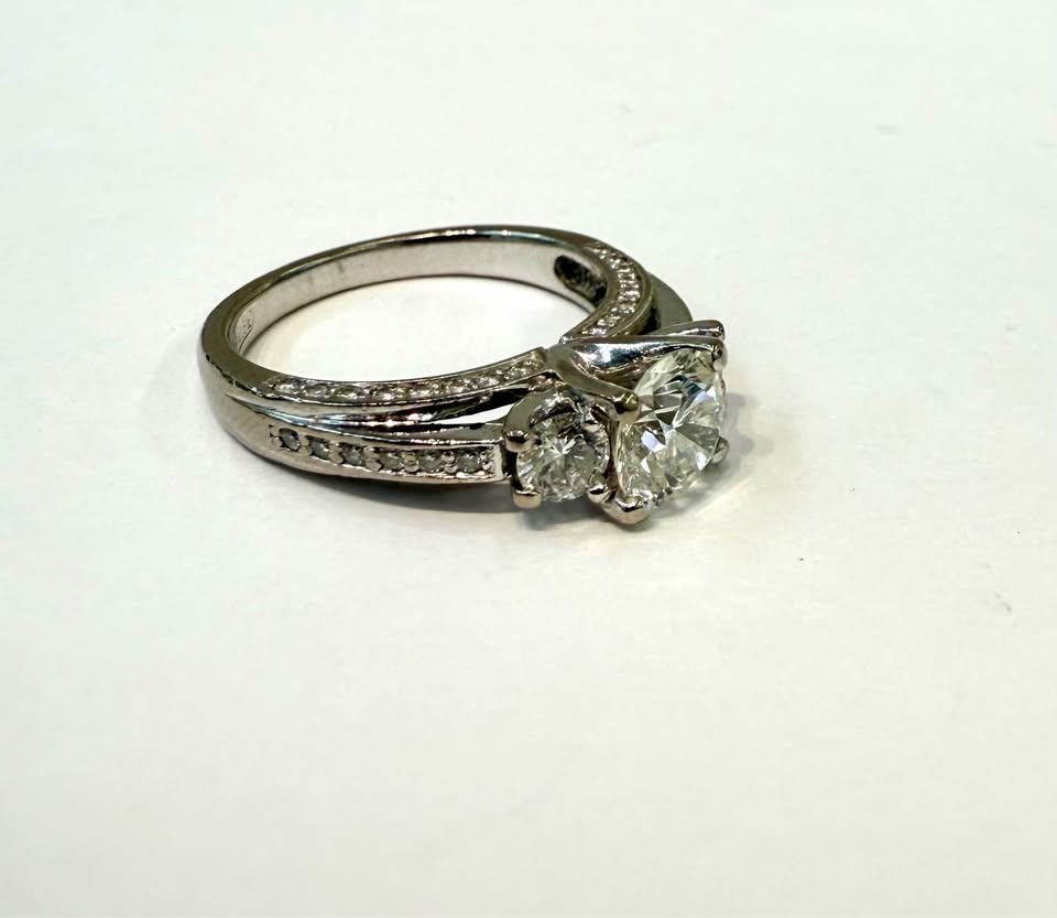 18k Hearts & Arrows Natural Diamond Past Present Future Ring VS2-F 1.58 Carat - Buy Now Pay Later