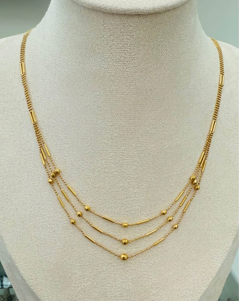 18karat Italian Gold Unique 3 Tier Necklace With Lobster Clasp 9.2grams