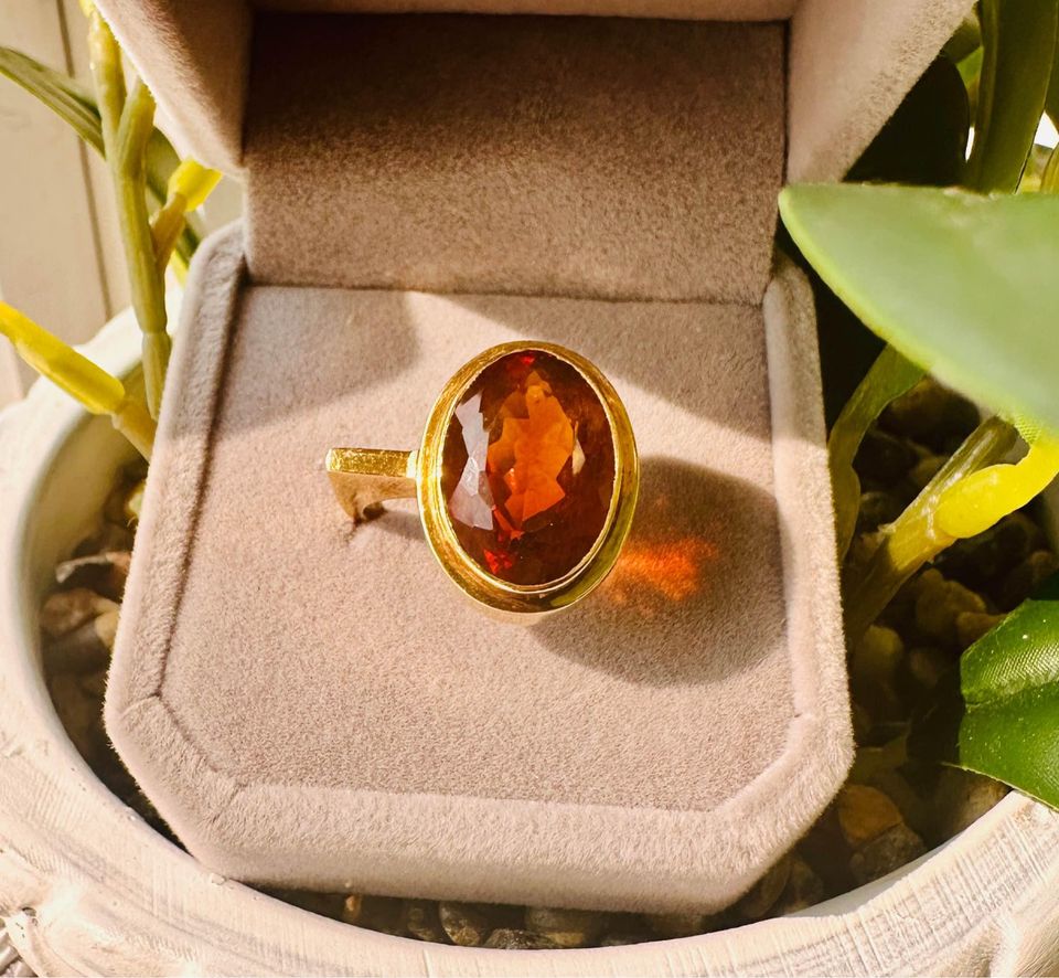 18karat Statement ring , Fine Quality Natural Madeira Citrine 8.00carat Bezel Set