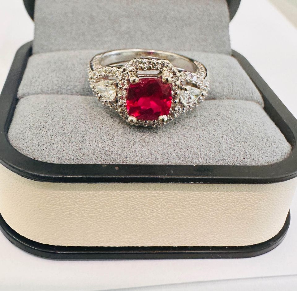 Past Present Future Natural 2.00 Carat Ruby & Diamonds 18karat Ring