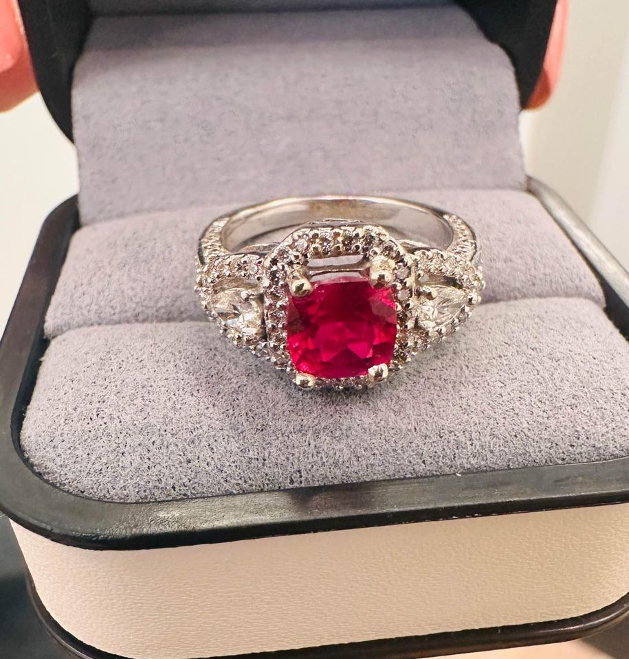 Past Present Future Natural 2.00 Carat Ruby & Diamonds 18karat Ring