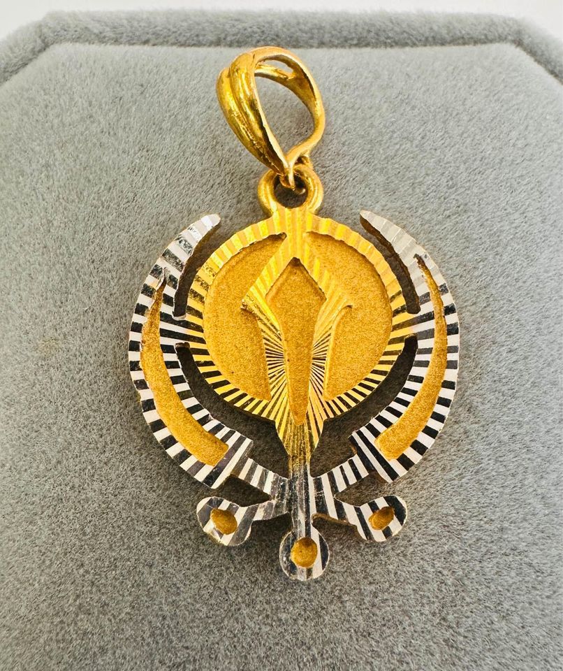 22K Solid Gold Two Tone Khanda Pendant