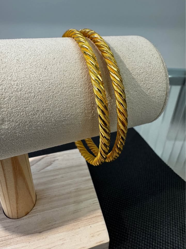 22Karat Gold Bangles