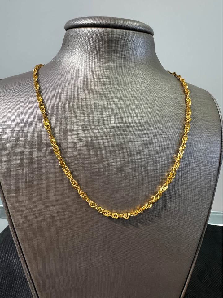 22 Karat Solid Gold 16” Singapore Chain 9.9 grams