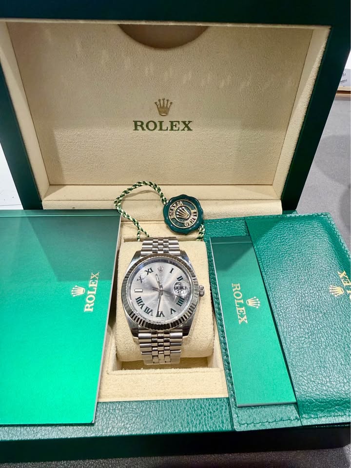41mm Rolex Wimbledon 2024 - Ref#126334 - Box and Papers